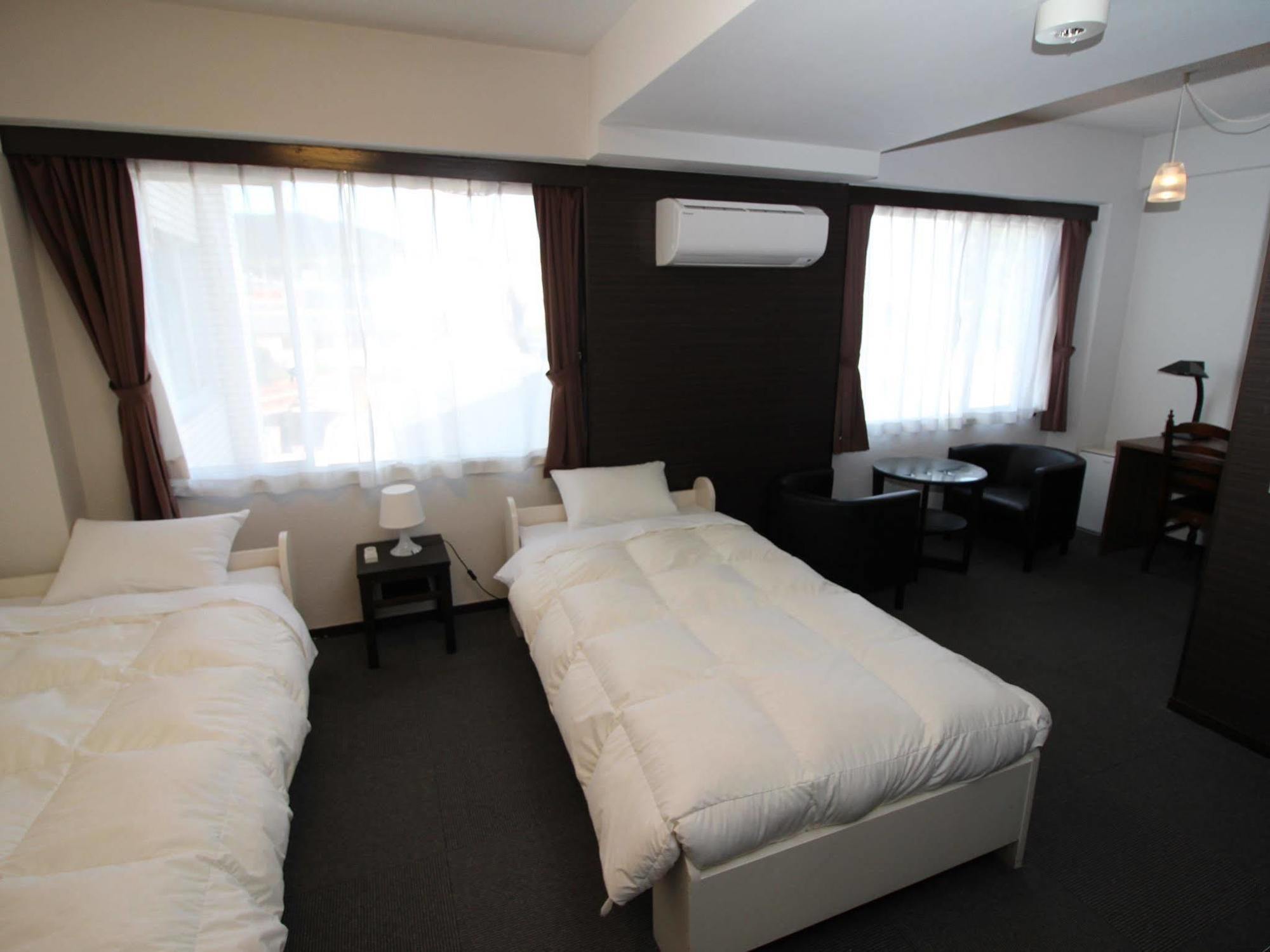 Hotel Chrysantheme Kyoto Ngoại thất bức ảnh