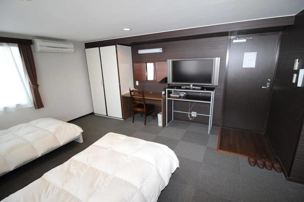 Hotel Chrysantheme Kyoto Ngoại thất bức ảnh