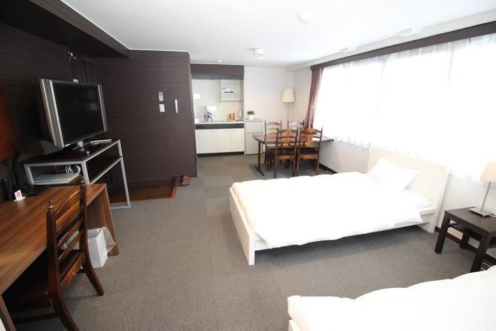 Hotel Chrysantheme Kyoto Ngoại thất bức ảnh